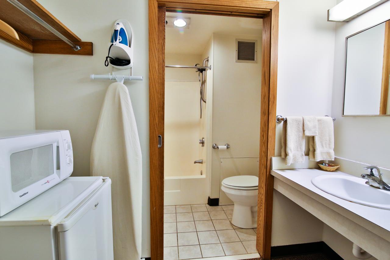 Great American Inn & Suites Devils Lake Luaran gambar