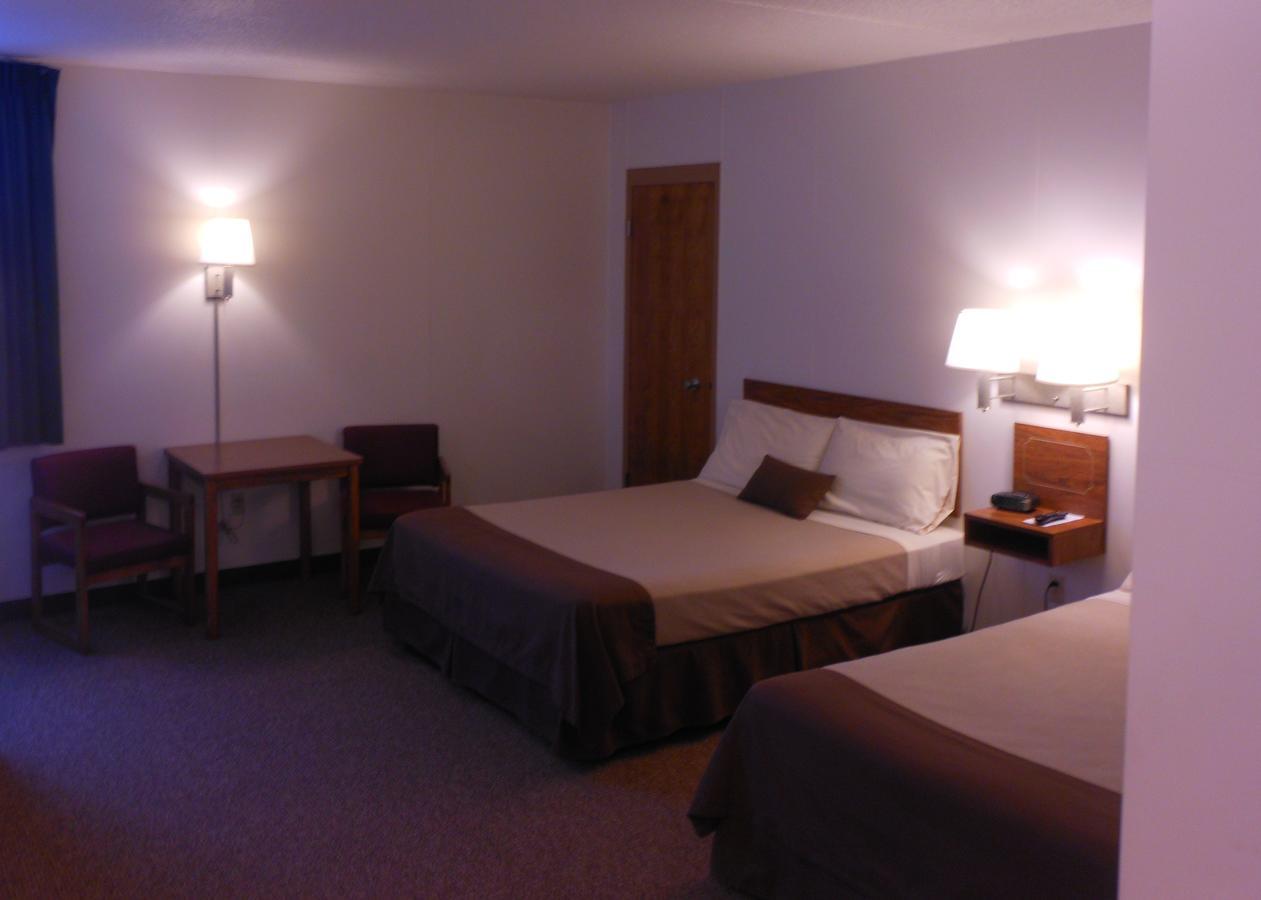 Great American Inn & Suites Devils Lake Luaran gambar